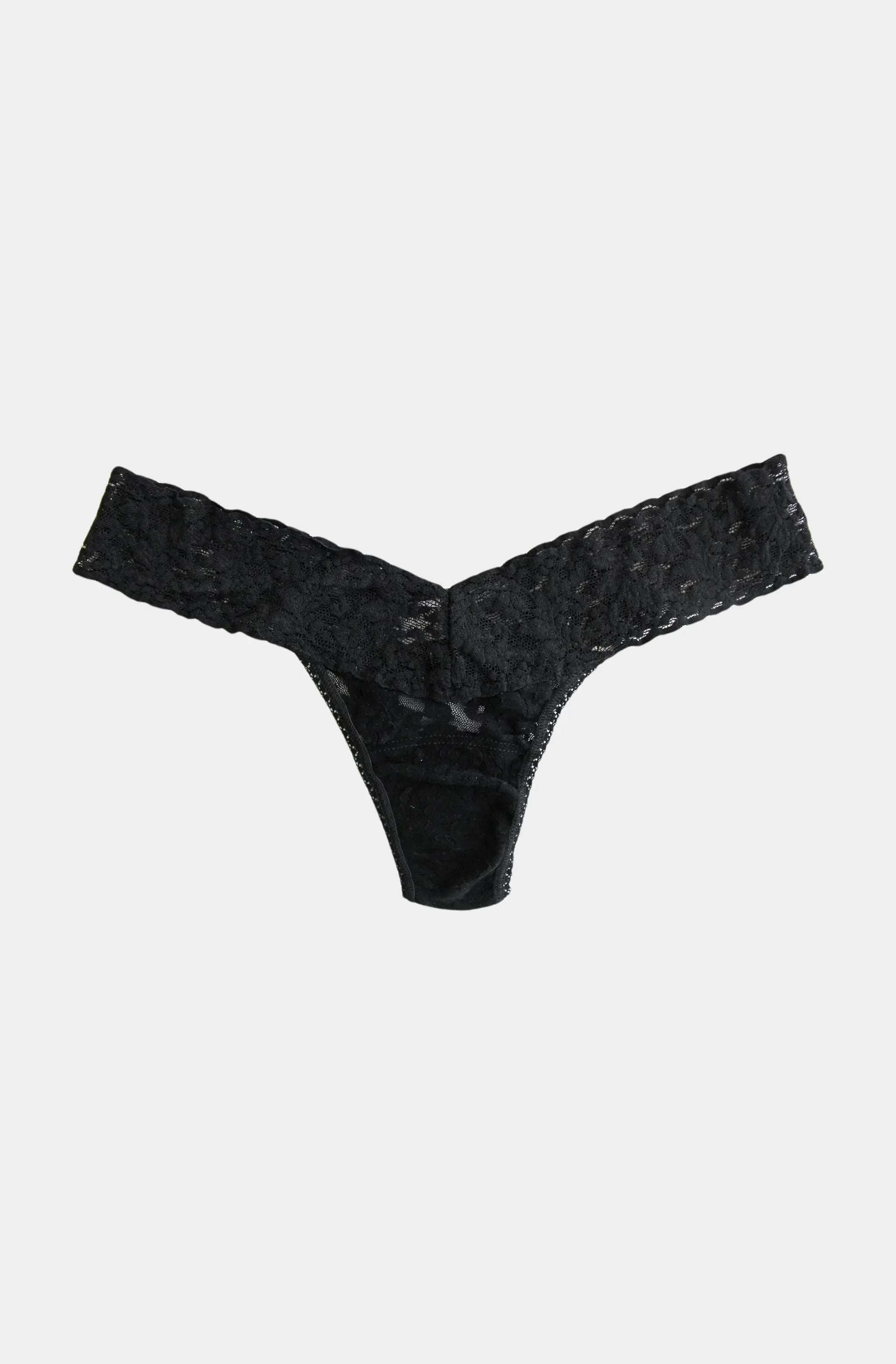 Signature Lace Low Rise Thong