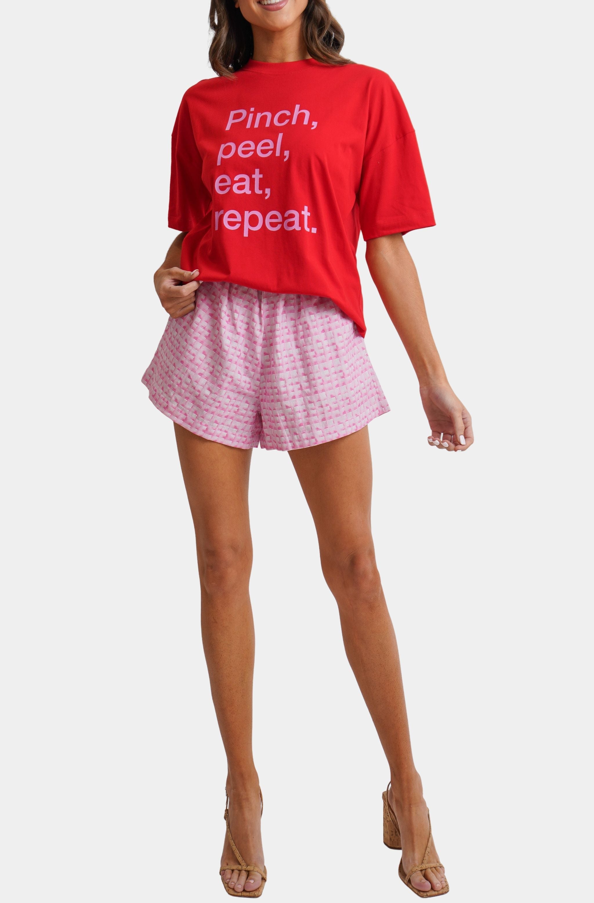 Hemline Exclusive Oversizes Graphic Tee