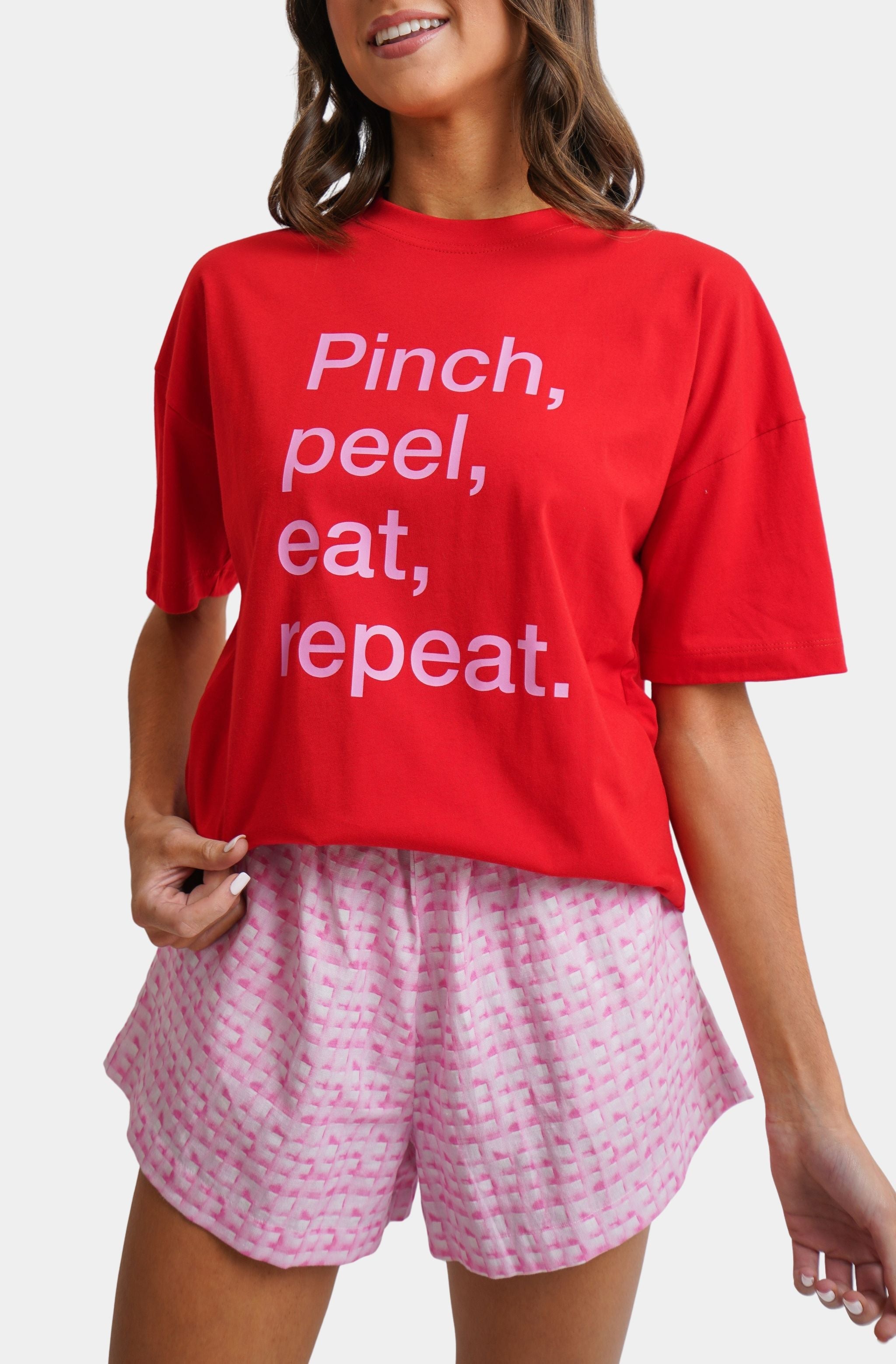 Hemline Exclusive Oversizes Graphic Tee