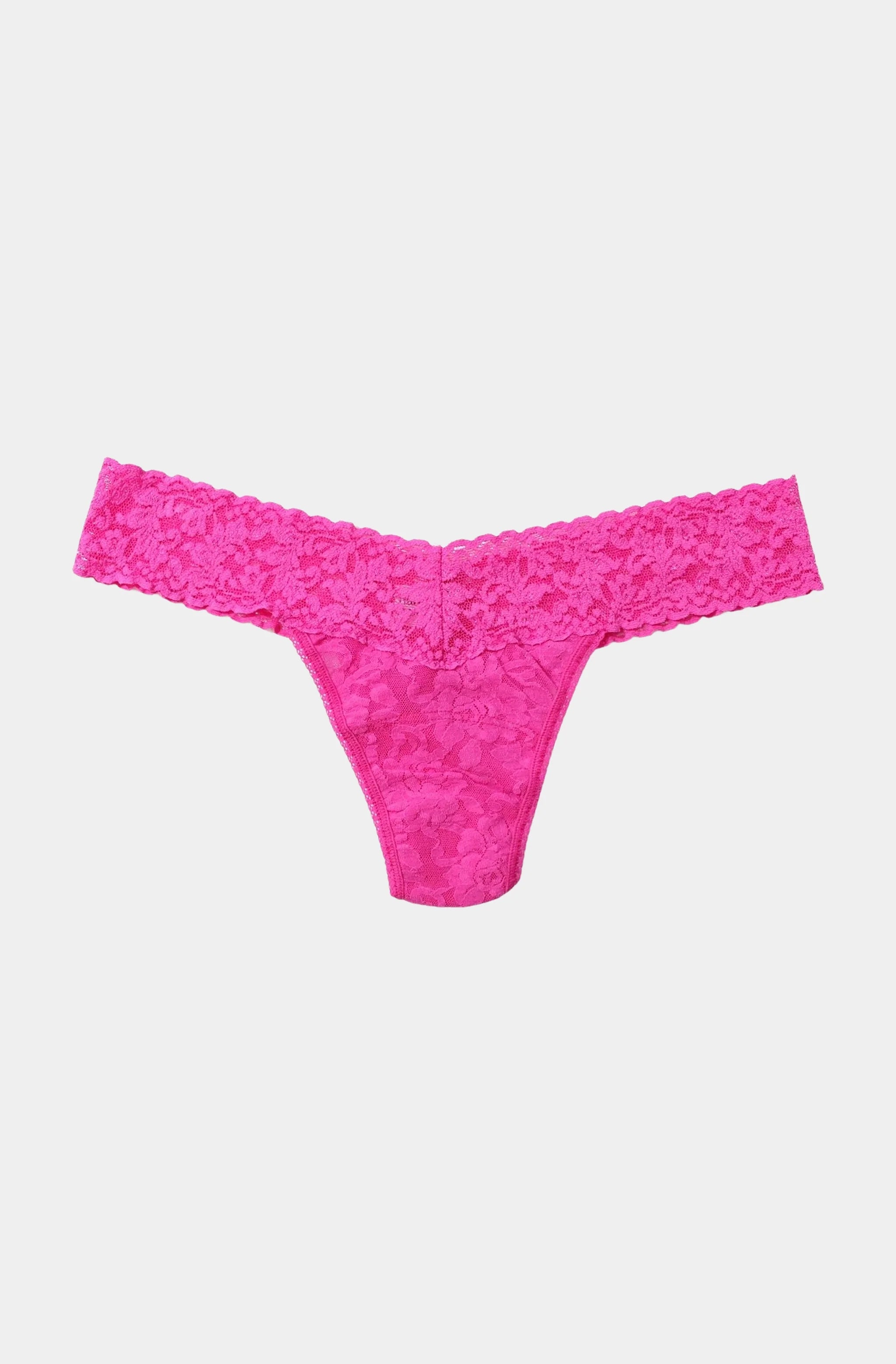 Signature Lace Low Rise Thong