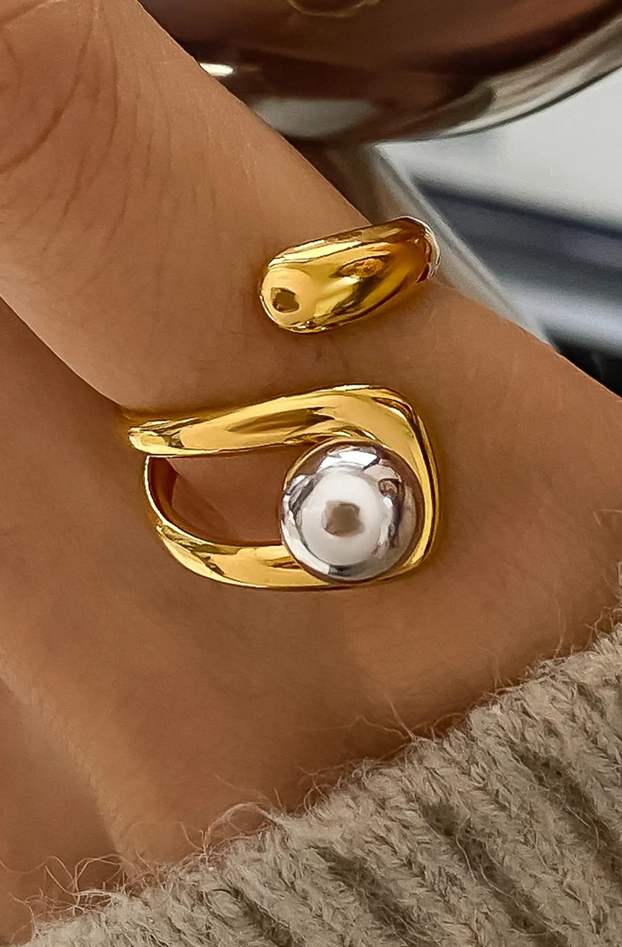 Fauna Ball Band Ring