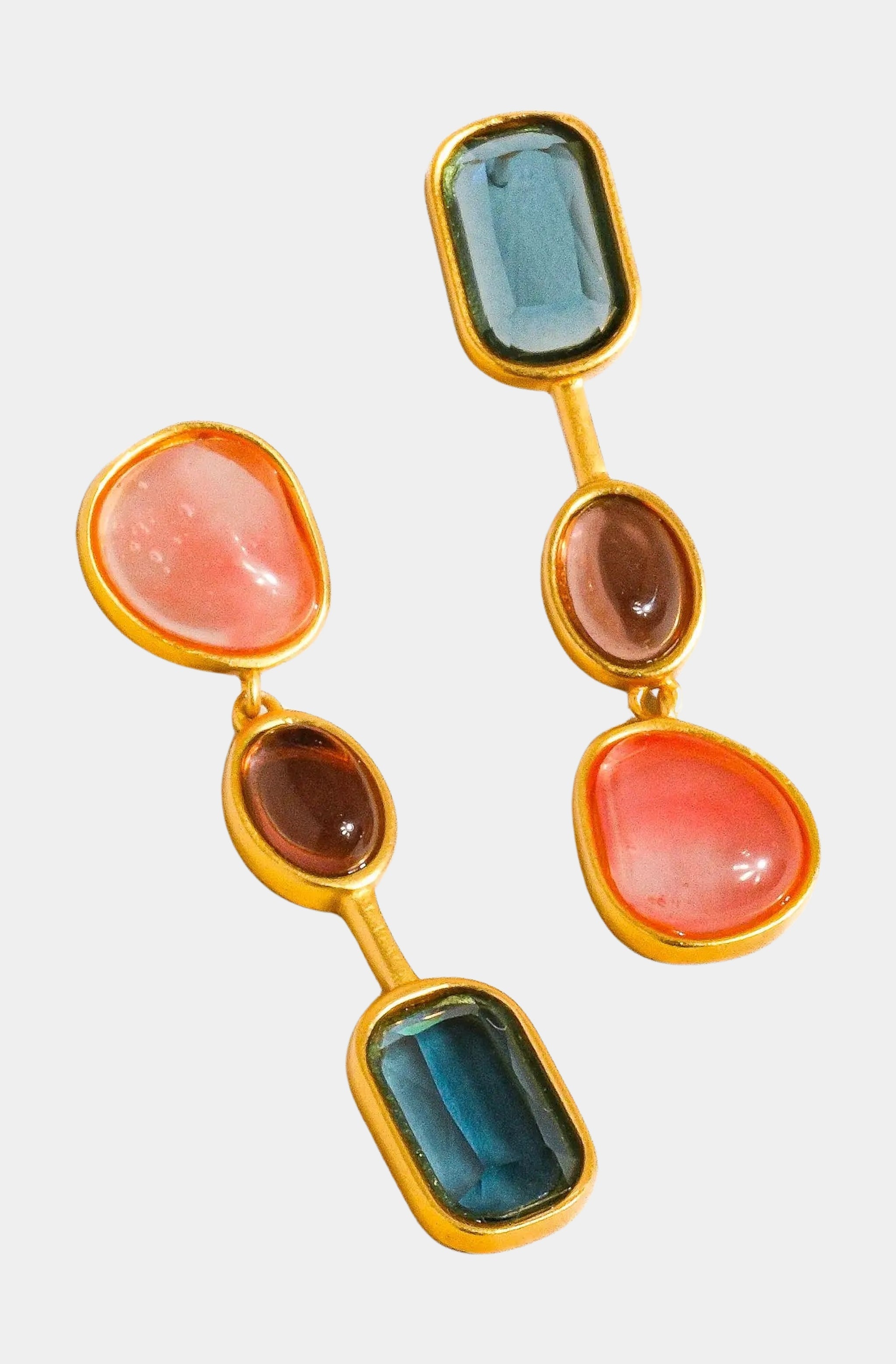 Delia Vintage Mismatch Drop Earring