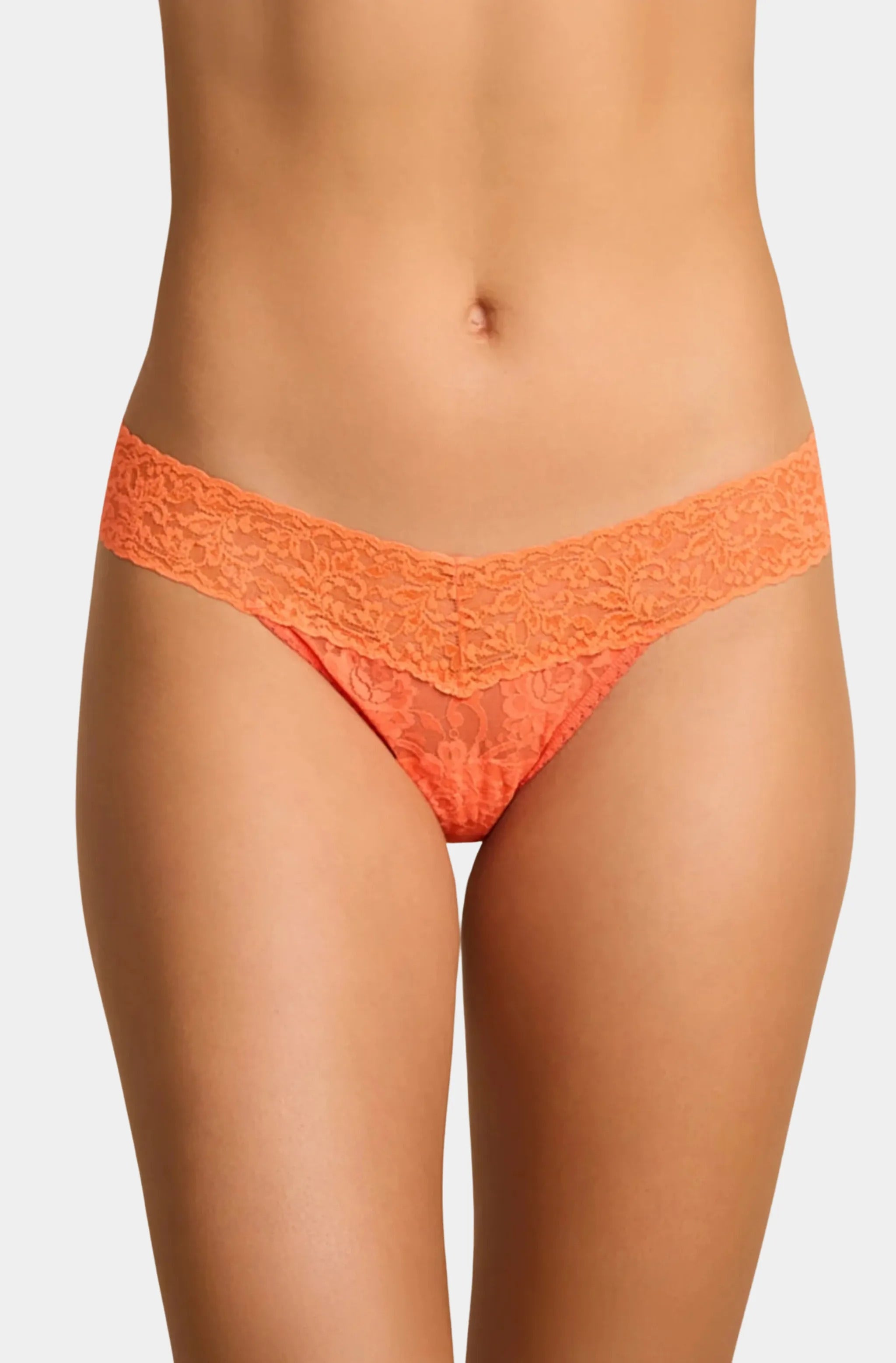 Signature Lace Low Rise Thong