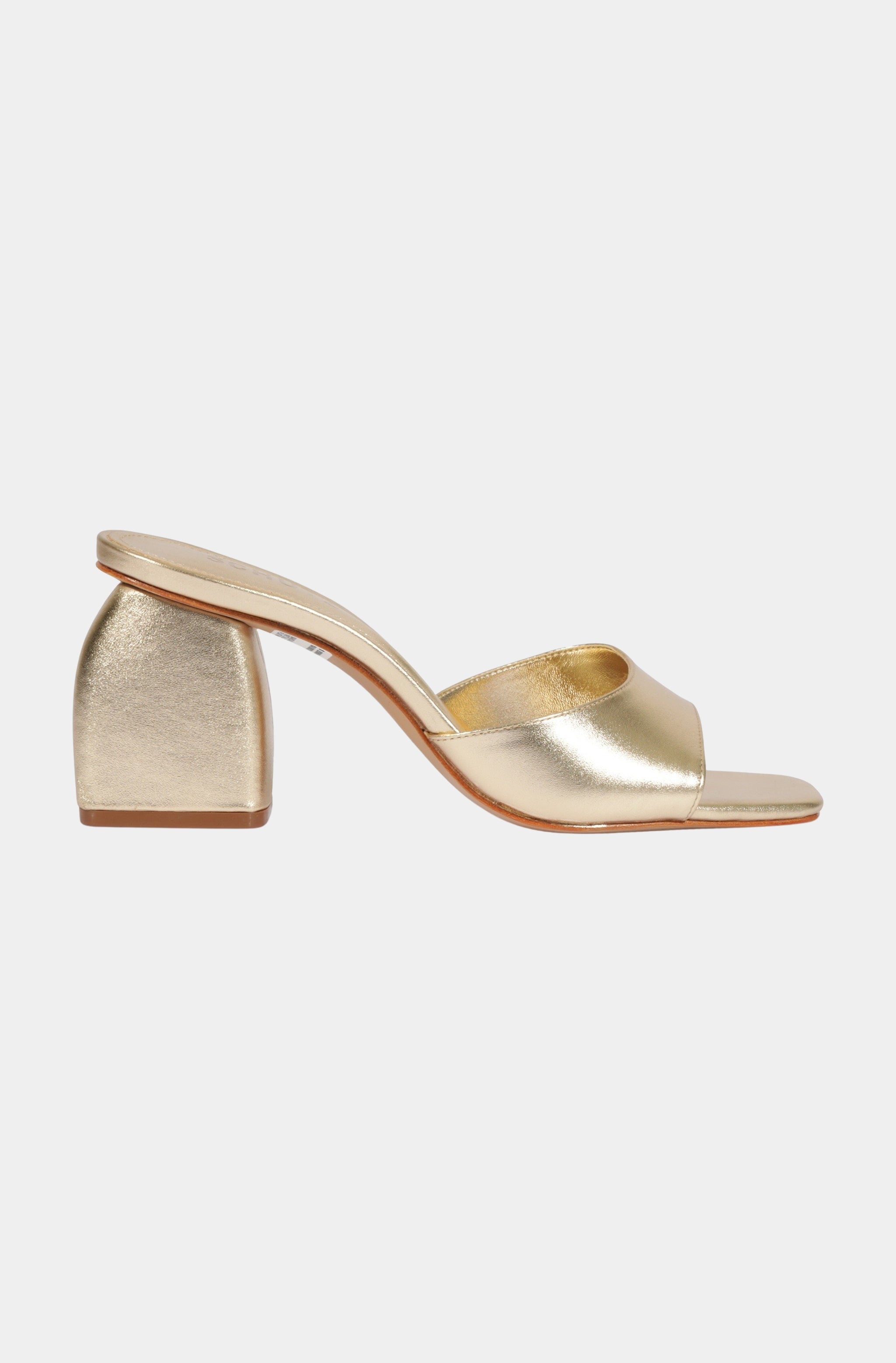 Leena Sandal